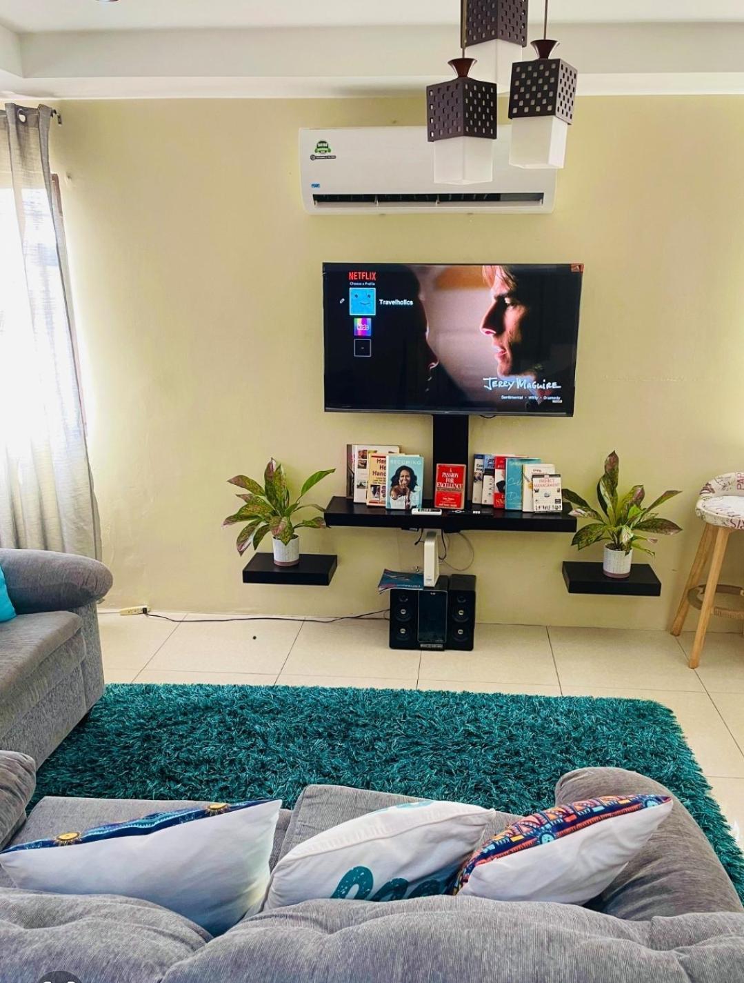 Travelholics Getaways Villa Piarco Екстериор снимка